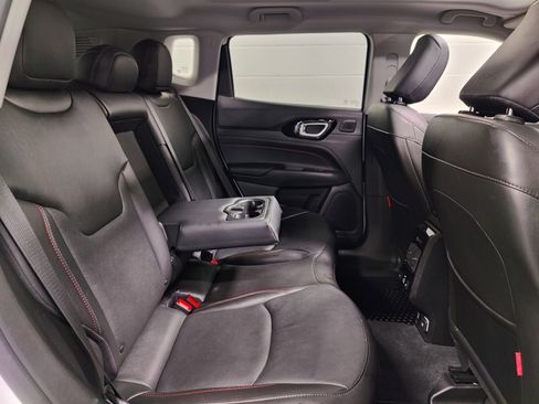 Used 2022 Jeep Compass Trailhawk w/ Trailhawk Elite Group image 18