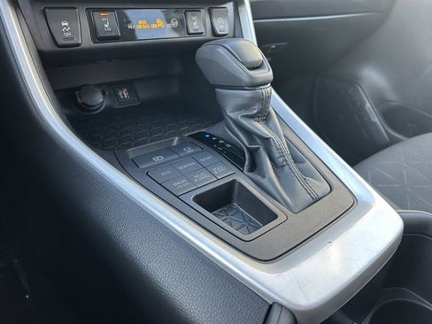 Certified 2024 Toyota RAV4 XLE w/ Convenience Package image 21