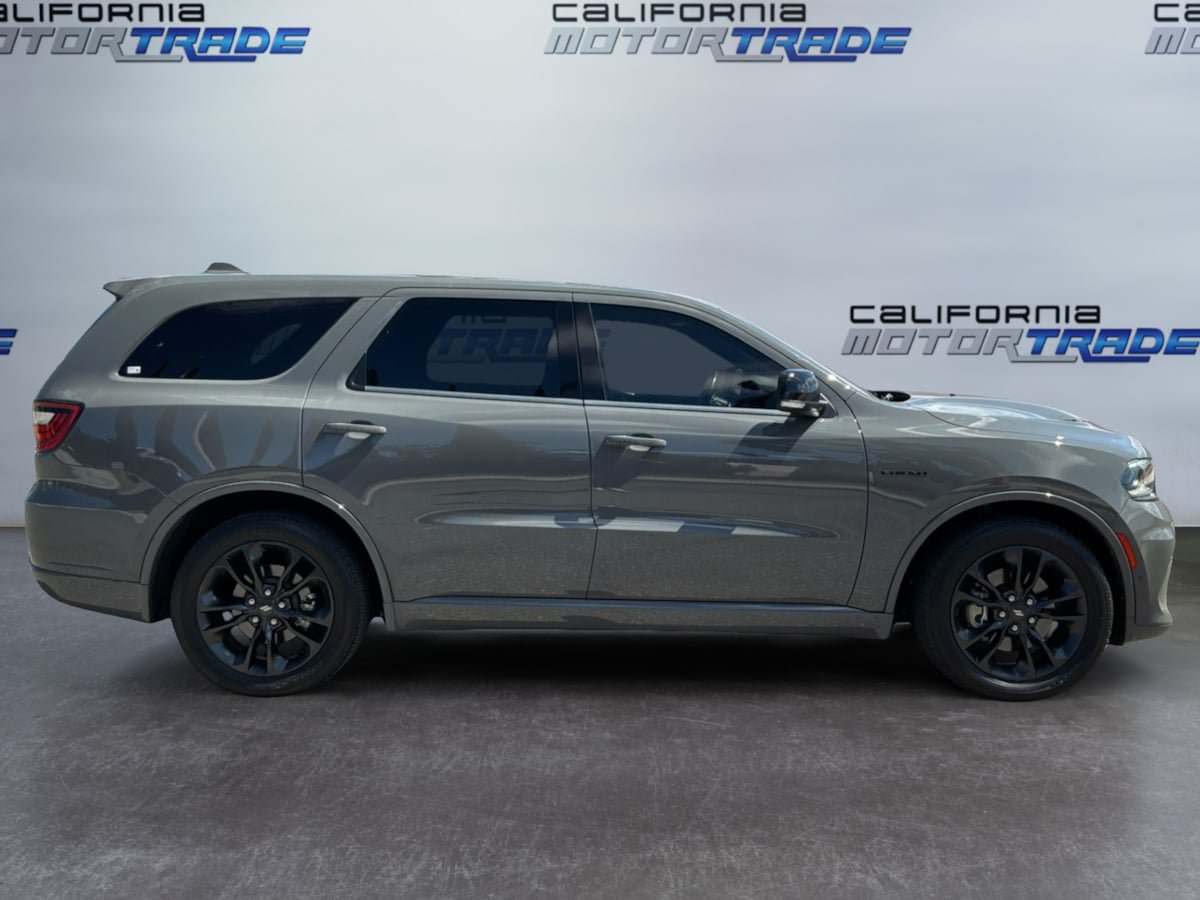 Used 2022 Dodge Durango R/T RWD image 4