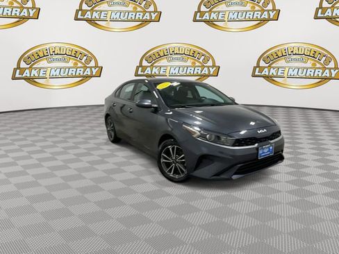 Used 2022 Kia Forte LXS FWD image 5