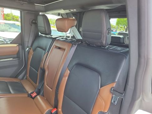 Used 2024 Ford Bronco Outer Banks AWD/4WD image 13