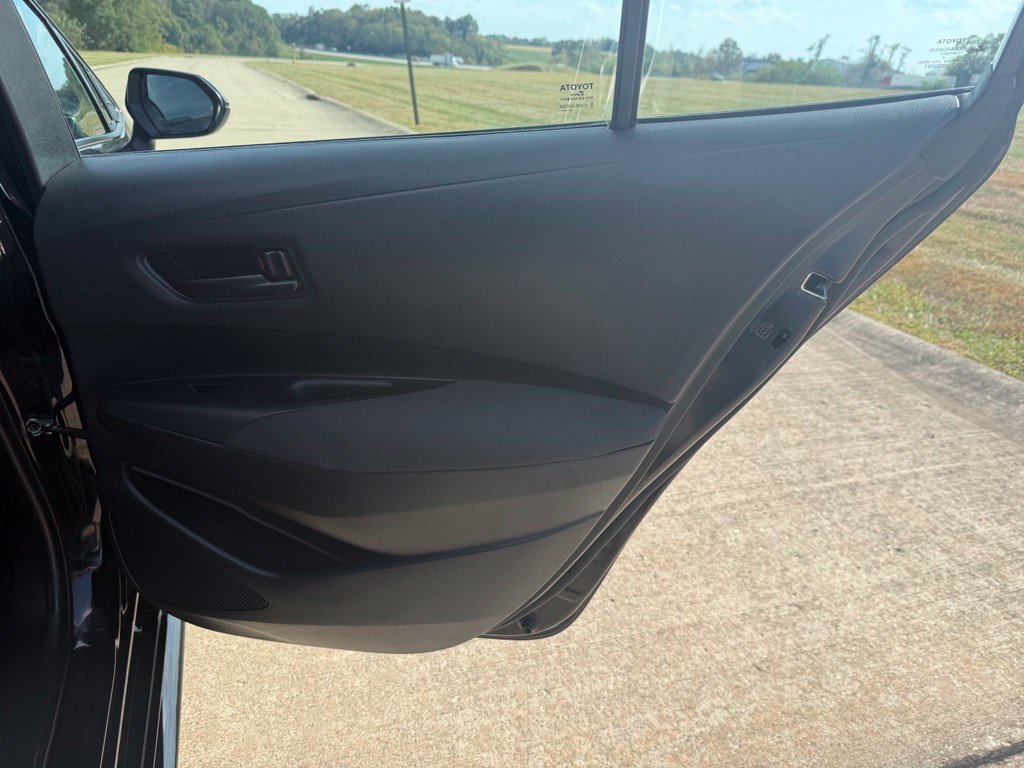 Used 2024 Toyota Corolla LE FWD image 12