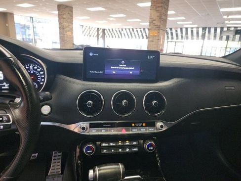 Used 2022 Kia Stinger GT-Line image 18
