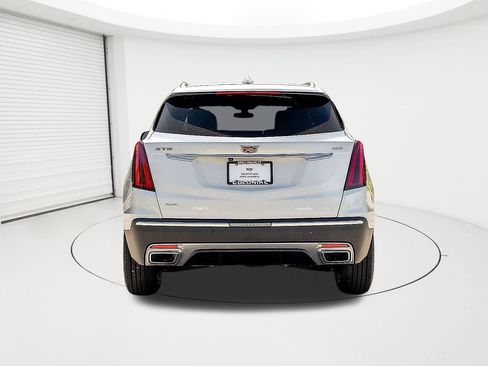 Certified 2021 Cadillac XT5 Premium Luxury image 8