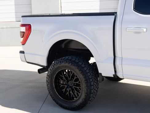 Used 2021 Ford F150 Lariat w/ Equipment Group 502A High AWD/4WD image 14
