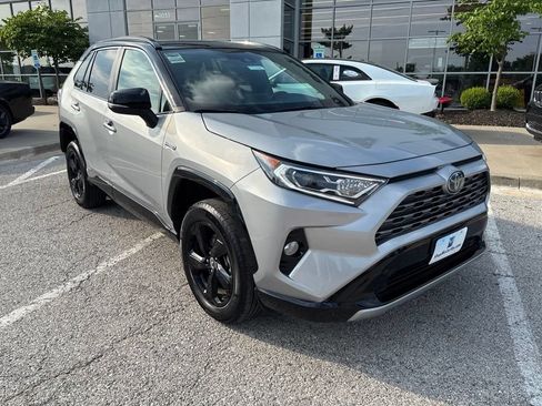 Used 2020 Toyota RAV4 XSE w/ XSE Grade Weather Package AWD/4WD image 7
