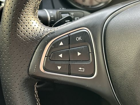 Used 2016 Mercedes-Benz GLA 250 image 25