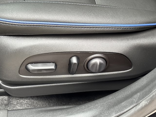 Used 2025 Buick Envista Sport Touring w/ Convenience I Package FWD image 20