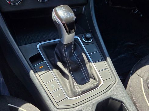 Certified 2024 Volkswagen Jetta Sport image 22