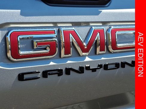 Used 2024 GMC Canyon AT4X w/ AT4X AEV Edition AWD/4WD image 34