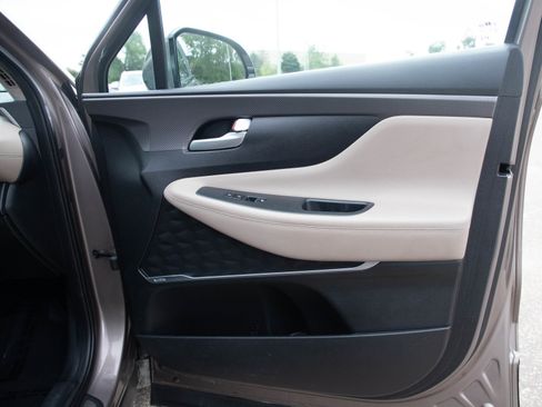 Used 2019 Hyundai Santa Fe Limited AWD/4WD image 9