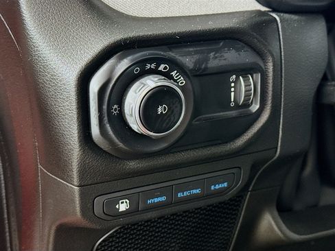 Used 2025 Jeep Wrangler Unlimited Sport S 4xe AWD/4WD image 12