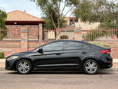 Used 2018 Hyundai Elantra SEL FWD image 3