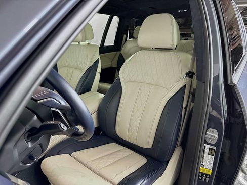Used 2019 BMW X7 xDrive40i w/ Premium Package AWD/4WD image 10