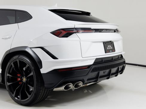 Used 2024 Lamborghini Urus S AWD/4WD image 81