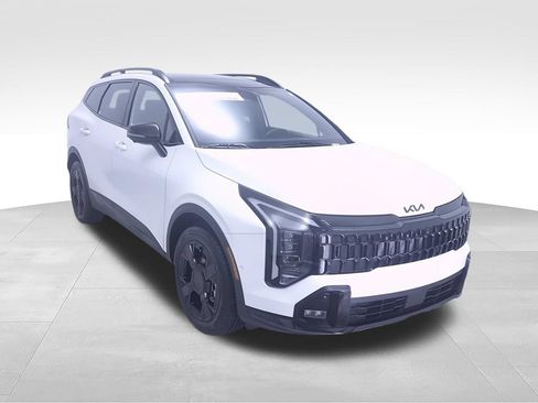 Used 2026 Kia Sportage X-Line w/ X-Line Technology Package AWD/4WD image 3