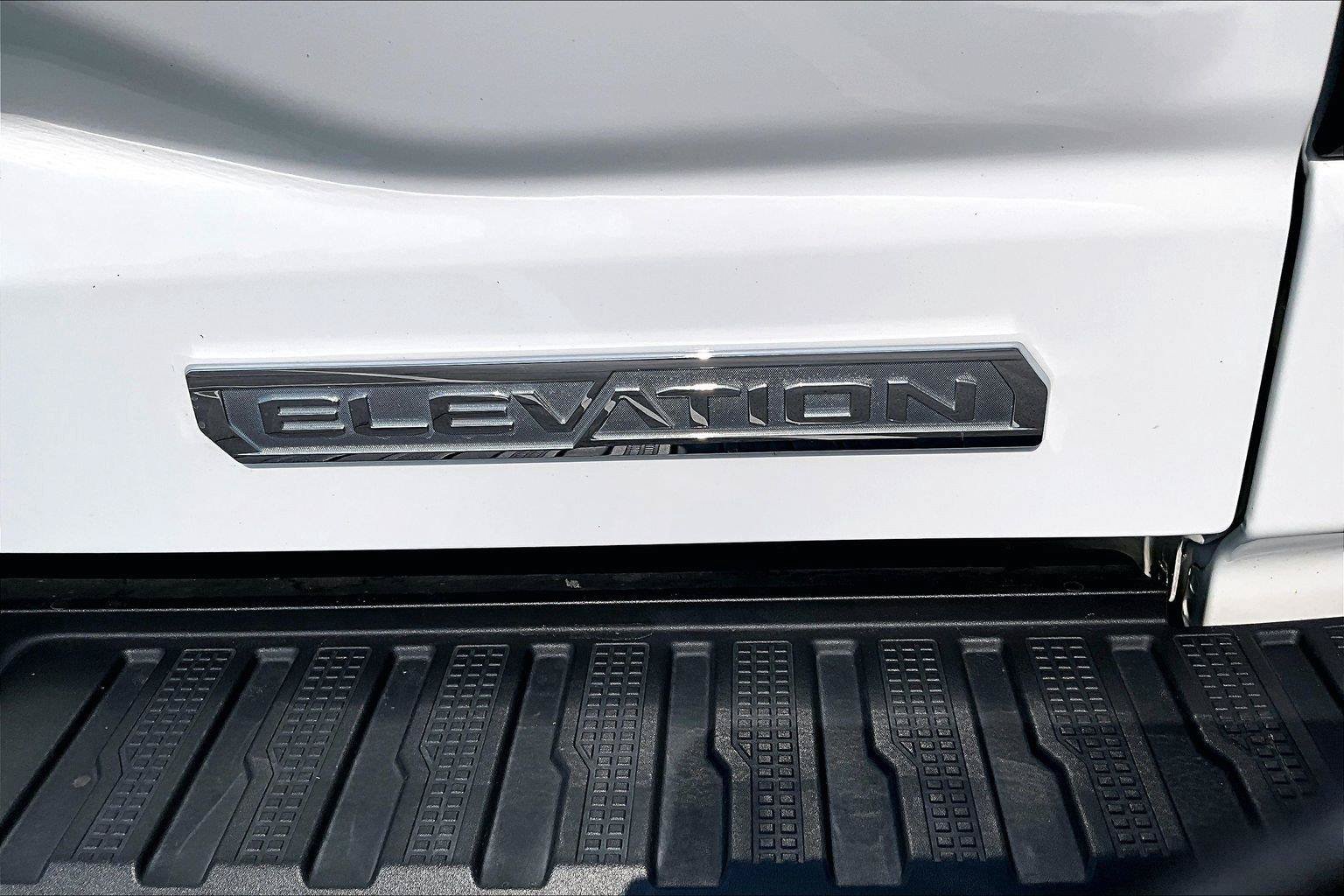 Used 2020 GMC Sierra 1500 Elevation w/ Elevation Value Package AWD/4WD image 9