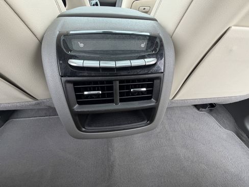Used 2023 Cadillac XT5 Premium Luxury w/ Technology Package AWD/4WD image 10