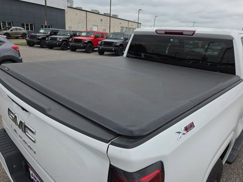 Used 2024 GMC Sierra 1500 Elevation w/ LPO, Elevation Black Package AWD/4WD image 14