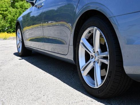 Used 2018 Volvo S90 T5 Momentum w/ Convenience Package AWD/4WD image 9