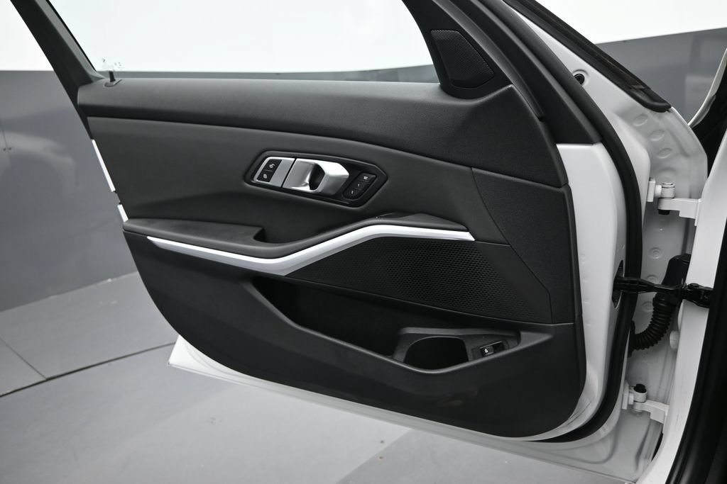 Used 2020 BMW M340i w/ Premium Package RWD image 11