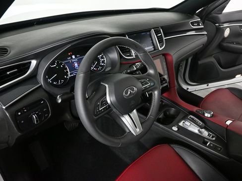Used 2023 INFINITI QX50 Sport FWD image 6