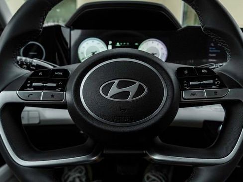 New 2026 Hyundai Elantra Limited FWD image 10