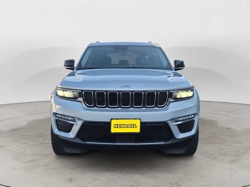 Used 2022 Jeep Grand Cherokee Limited AWD/4WD image 2