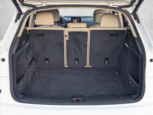 Used 2020 Audi Q5 2.0T Premium w/ Convenience Package image 6