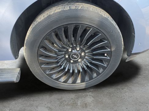 Used 2020 Lincoln Navigator Black Label w/ Cargo Convenience Package AWD/4WD image 27
