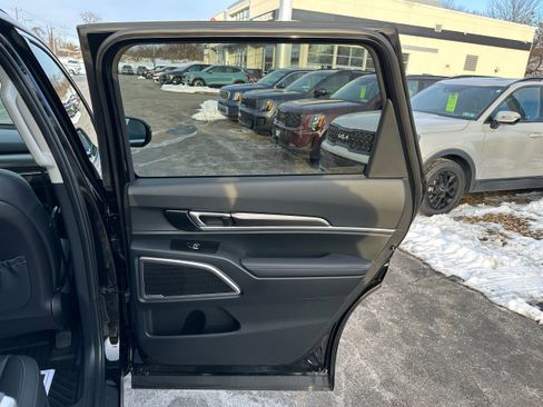 New 2025 Kia Telluride S image 28