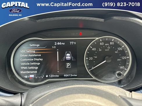 Used 2025 Nissan Versa SV FWD image 24