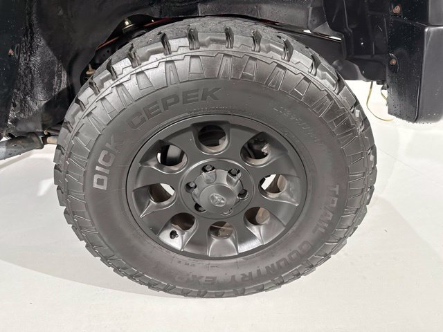 Used 2012 Toyota FJ Cruiser 4WD w/ Upgrade Pkg image 7