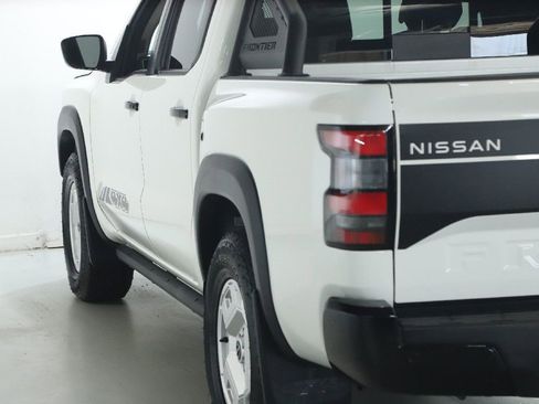 Certified 2024 Nissan Frontier SV w/ Hardbody Edition AWD/4WD image 39
