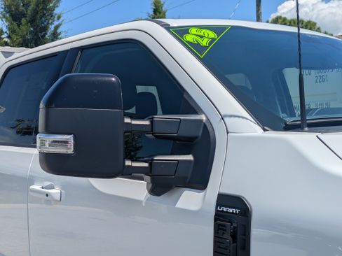 Certified 2025 Ford F250 Lariat w/ Lariat Ultimate Package AWD/4WD image 11