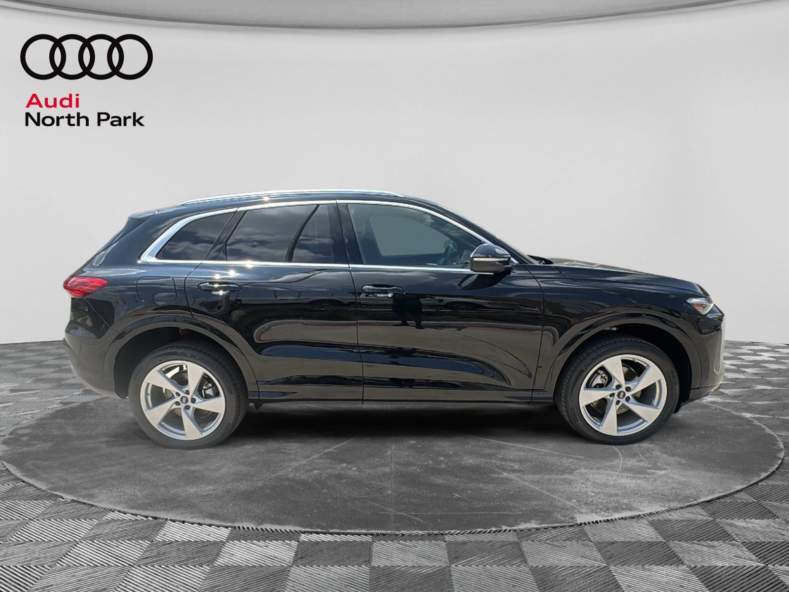 New 2026 Audi Q5 Premium AWD/4WD image 8