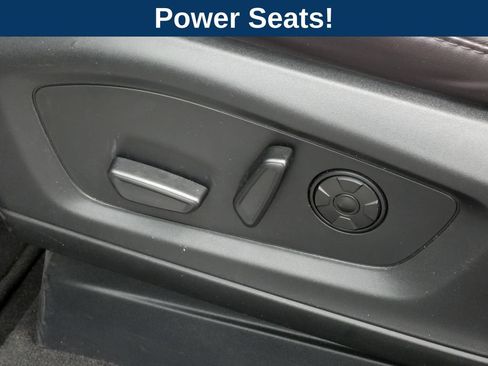 Used 2025 Ford Explorer Platinum w/ LUX Leather Package AWD/4WD image 17