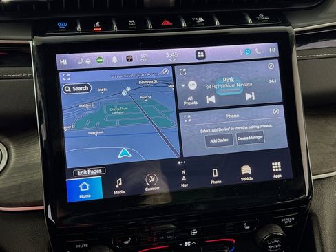 Used 2023 Jeep Grand Cherokee 4WD 4xe image 18