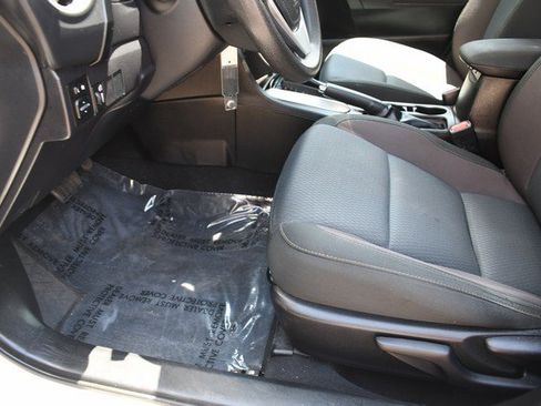 Used 2019 Toyota Corolla LE FWD image 15