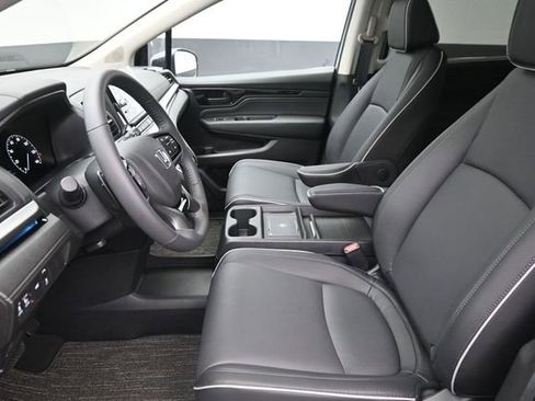 Used 2026 Honda Odyssey Touring image 17