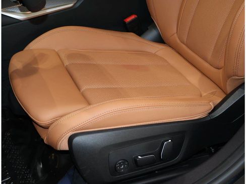 Used 2026 BMW 330i Sedan RWD image 14