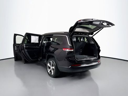 Used 2023 Jeep Grand Cherokee L Limited image 26