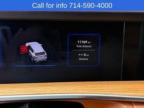 Used 2025 Volkswagen Tiguan SEL R-Line AWD/4WD image 17