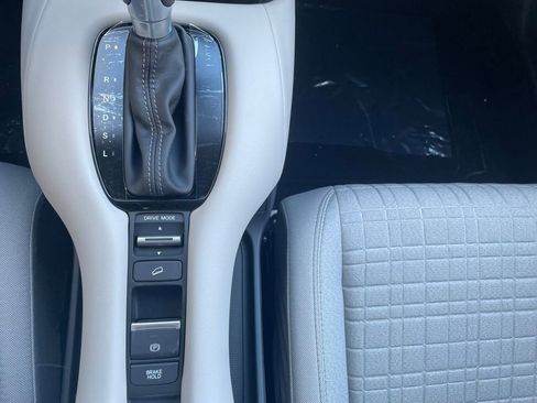 New 2026 Honda HR-V LX image 23