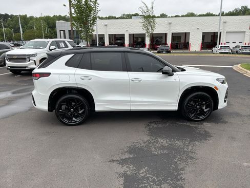 Used 2025 Volkswagen Tiguan SE R-Line AWD/4WD image 11