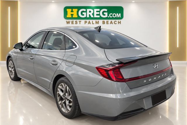 Used 2021 Hyundai Sonata SEL FWD image 2