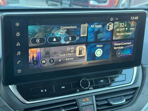 Used 2023 Nissan Altima 2.5 SV w/ SV Premium Package image 36