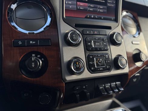 Used 2016 Ford F250 King Ranch w/ King Ranch w/Chrome Package image 33