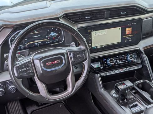 Used 2024 GMC Sierra 1500 AT4 w/ AT4 Premium Package AWD/4WD image 13