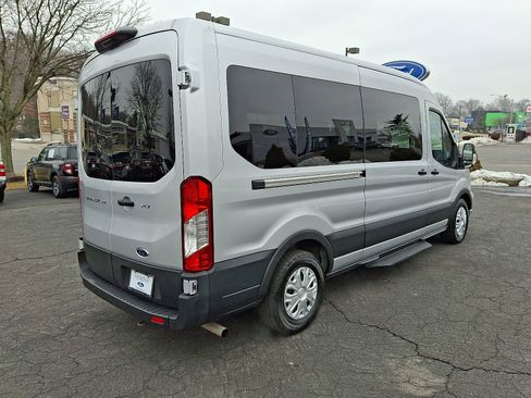 Used 2022 Ford Transit 350 XLT image 6